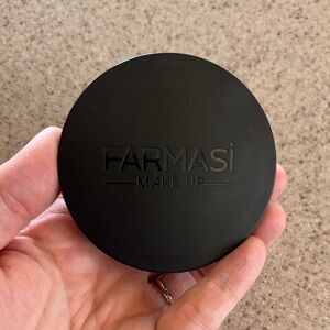 Farmasi Make Up Compact Transparent Powder